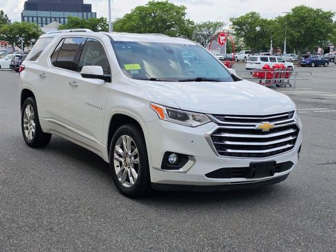 Used 2019 Chevrolet Traverse High Country w/ LPO, Floor Liner Package AWD/4WD image 3