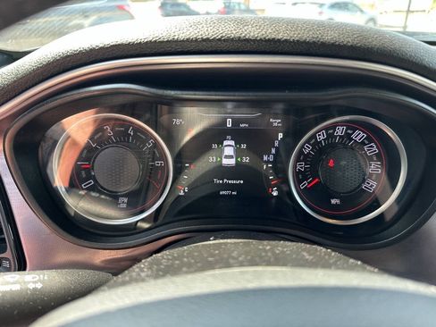Used 2021 Dodge Challenger SXT w/ Driver Convenience Group RWD image 14