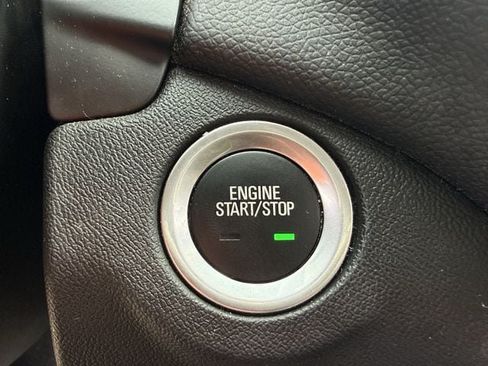 Used 2024 Chevrolet Equinox LT FWD image 22
