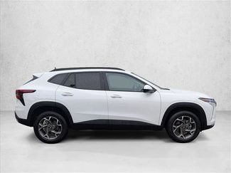 Used 2025 Chevrolet Trax LT w/ LT Convenience Package video 4