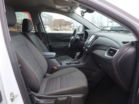 Used 2024 Chevrolet Equinox LT AWD/4WD image 13