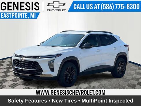 Used 2024 Chevrolet Trax ACTIV w/ Sunroof Package FWD image 1