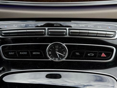Used 2017 Mercedes-Benz E 300 4MATIC image 65