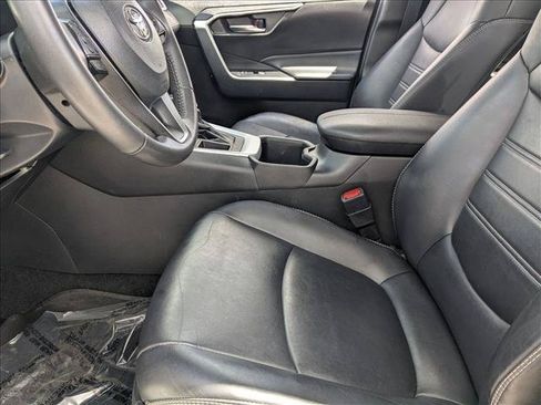 Used 2023 Toyota RAV4 XLE Premium FWD image 15