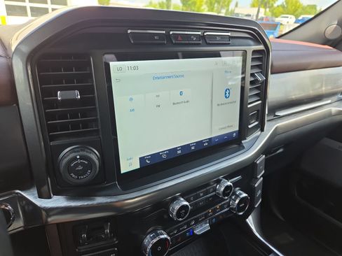 Used 2022 Ford F150 Lariat AWD/4WD image 7