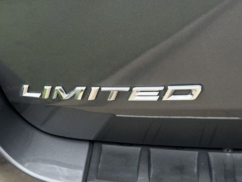Used 2023 Ford Explorer Limited w/ Limited Technology Package AWD/4WD image 11
