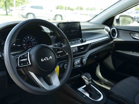 Used 2024 Kia Forte LXS FWD image 15