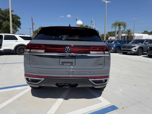 New 2026 Volkswagen Atlas Cross Sport SEL AWD/4WD image 4