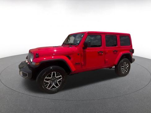 Used 2025 Jeep Wrangler Unlimited Sahara AWD/4WD image 3