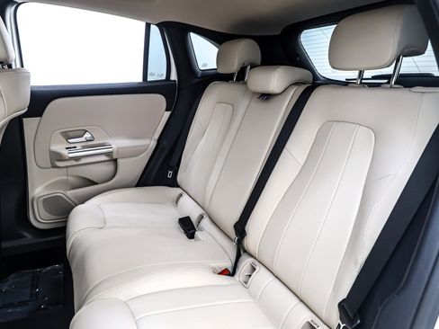 Used 2022 Mercedes-Benz GLA 250 image 9