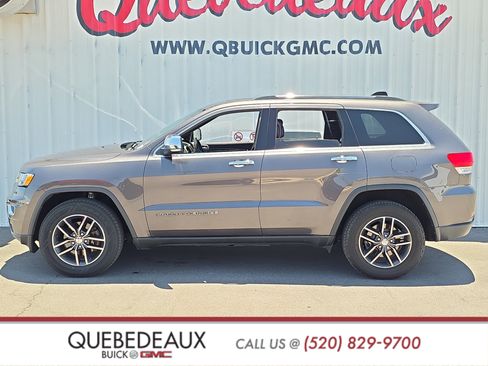 Used 2017 Jeep Grand Cherokee Limited AWD/4WD image 4