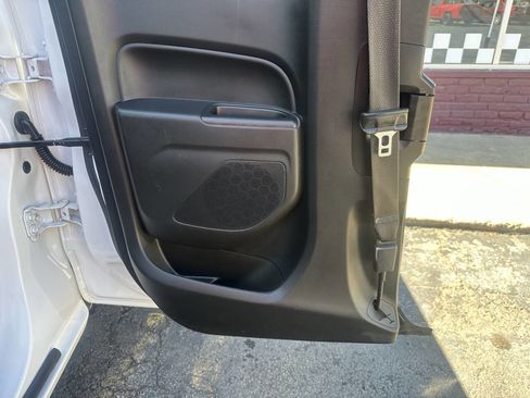 Used 2015 Chevrolet Colorado W/T image 25