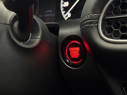 Used 2026 Honda HR-V EX-L image 15