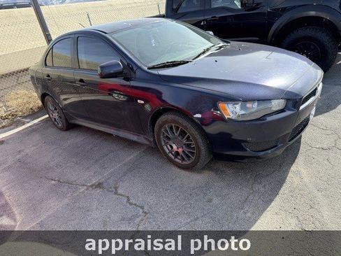 Used 2014 Mitsubishi Lancer ES image 3