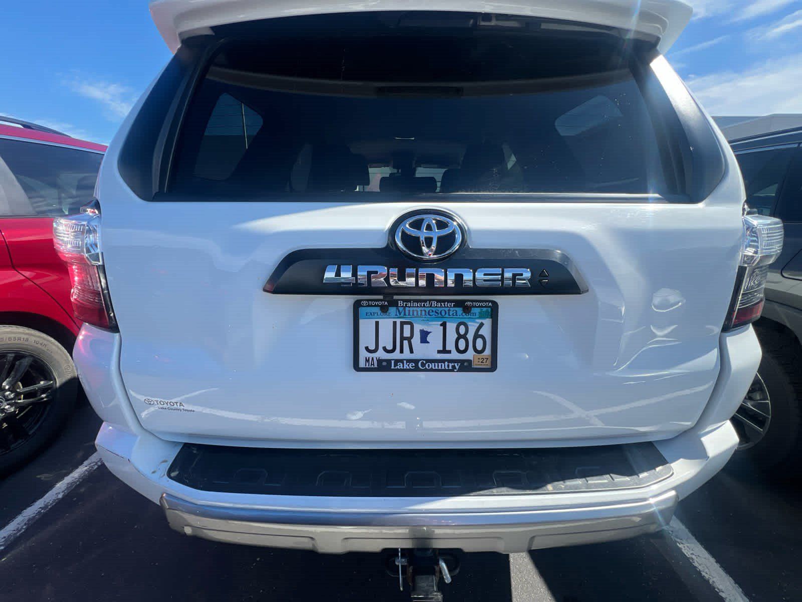 Used 2020 Toyota 4Runner TRD Off-Road Premium AWD/4WD image 4