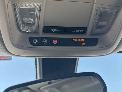 Used 2018 Chevrolet Malibu LT FWD image 23