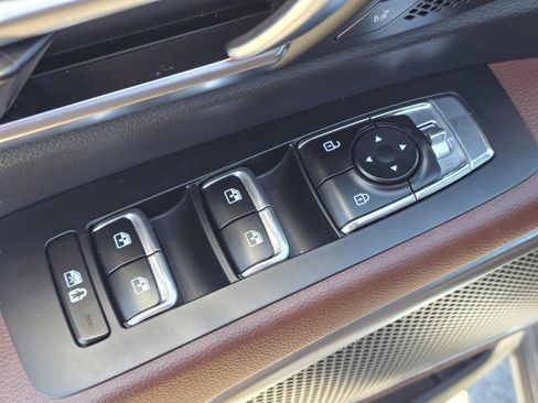 Used 2025 Kia Telluride SX Prestige image 26