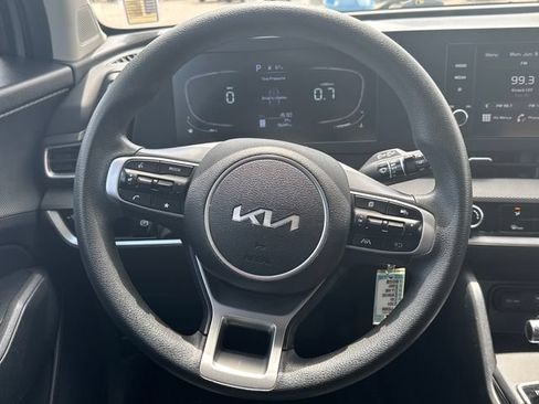 Used 2024 Kia Sportage LX AWD/4WD image 14