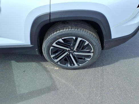 New 2026 Chevrolet Equinox RS w/ Convenience Package III AWD/4WD image 21