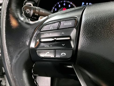 Used 2019 Hyundai Veloster 2.0 Premium image 22