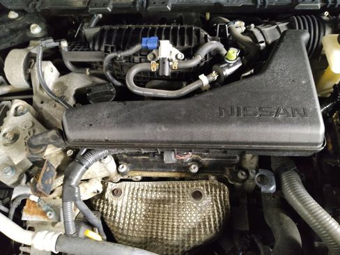 Used 2018 Nissan Rogue SL w/ Premium Package image 30