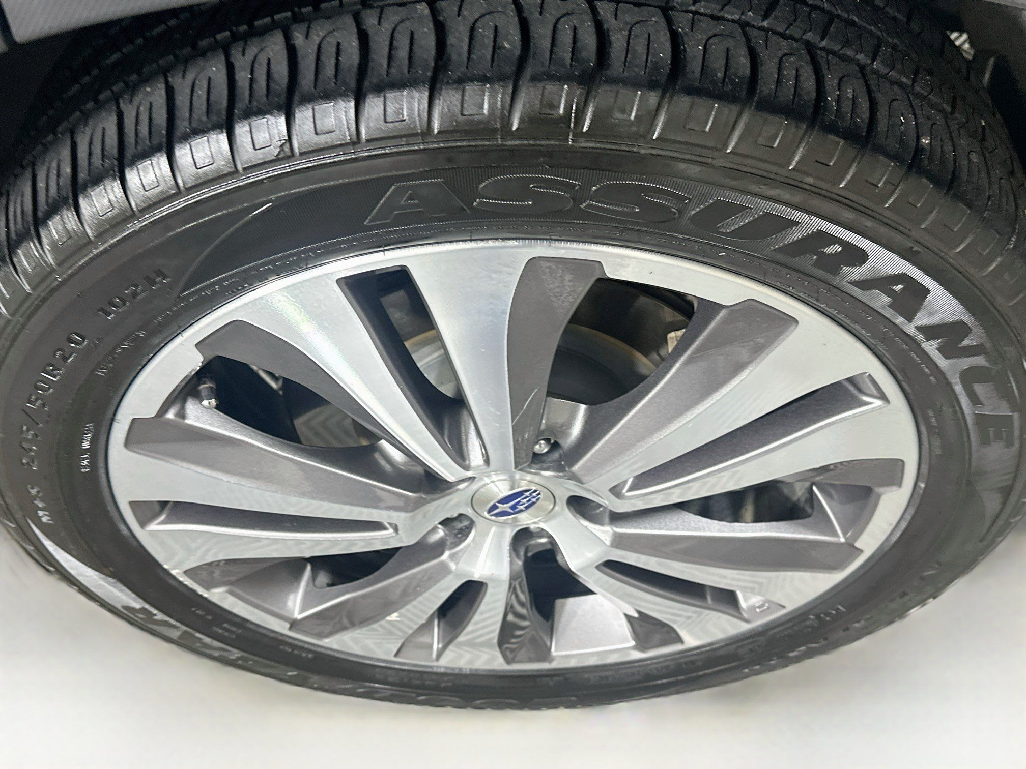 Used 2019 Subaru Ascent Limited w/ Popular Package #2 AWD/4WD image 11