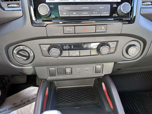 Used 2024 Nissan Frontier PRO-4X w/ Technology Package AWD/4WD image 25