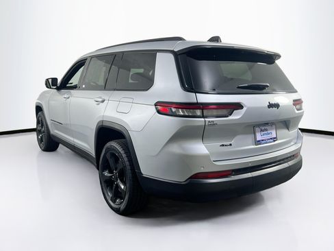 Used 2023 Jeep Grand Cherokee L Laredo AWD/4WD image 7