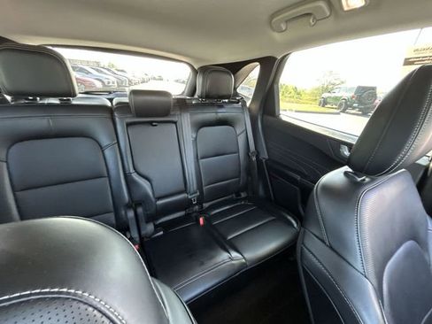 Used 2025 Ford Escape Platinum AWD/4WD image 15