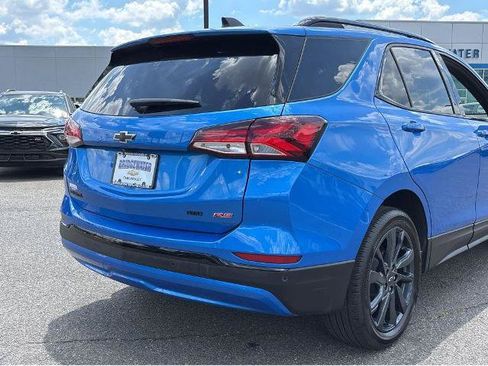Used 2024 Chevrolet Equinox RS AWD/4WD image 11