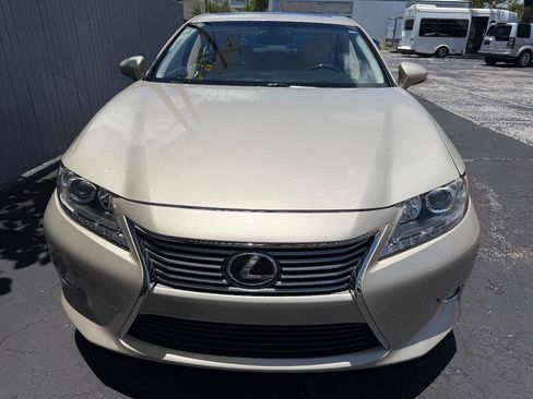 Used 2013 Lexus ES 350 w/ Premium Pkg FWD image 3