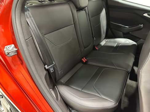 Used 2018 Ford Focus ST w/ Equipment Group 402A image 17