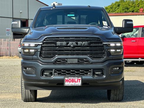 New 2026 RAM 2500 Laramie AWD/4WD image 8