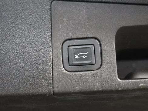 Used 2019 Cadillac XT5 Luxury image 50