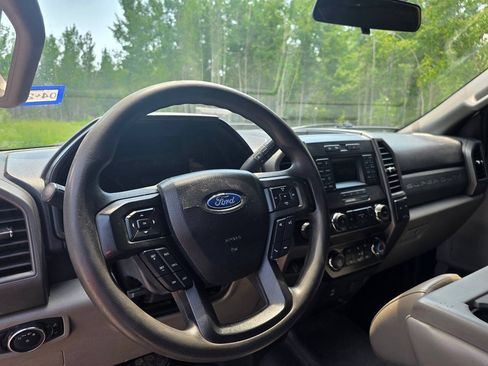 Used 2019 Ford F250 XL w/ Power Equipment Group AWD/4WD image 27