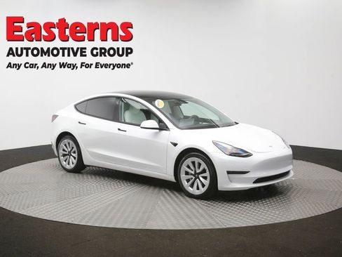 Used 2023 Tesla Model 3 Standard Range RWD image 43