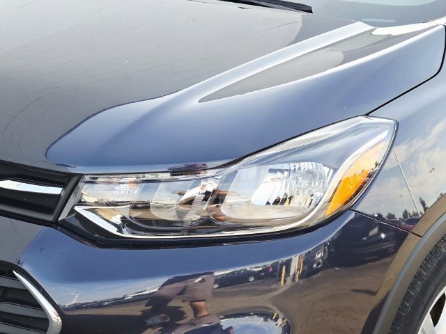 Used 2019 Chevrolet Trax LS w/ Tint and Cruise Package FWD image 7