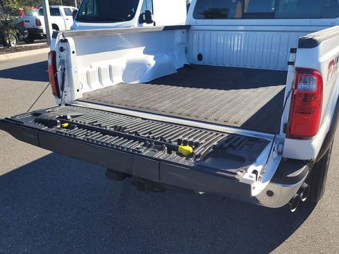 Used 2015 Ford F250 Lariat w/ Lariat Ultimate Package image 8