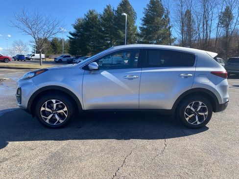 Used 2020 Kia Sportage LX image 6