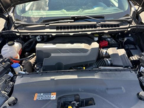Used 2019 Ford Edge ST w/ Equipment Group 401A AWD/4WD image 38