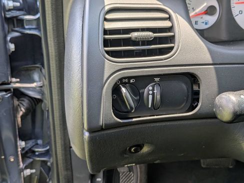 Used 2001 Dodge Intrepid SE FWD image 33