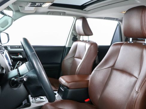 Used 2023 Toyota 4Runner Limited AWD/4WD image 24