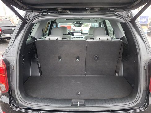 Used 2021 Hyundai Palisade SEL w/ Premium Package image 18