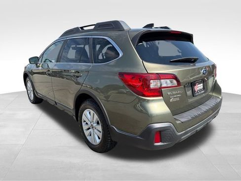 Used 2019 Subaru Outback 2.5i Premium AWD/4WD image 5