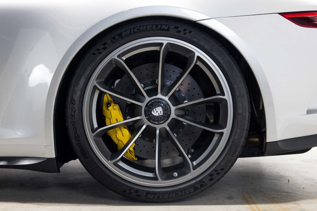 Used 2018 Porsche 911 GT3 RWD image 31
