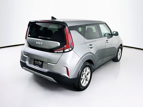 Used 2025 Kia Soul LX w/ LX Technology Package image 9