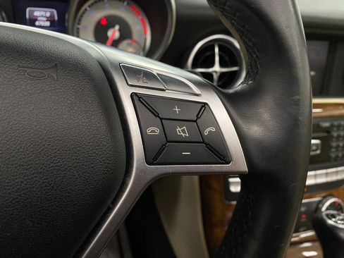 Used 2014 Mercedes-Benz SLK 250 image 16