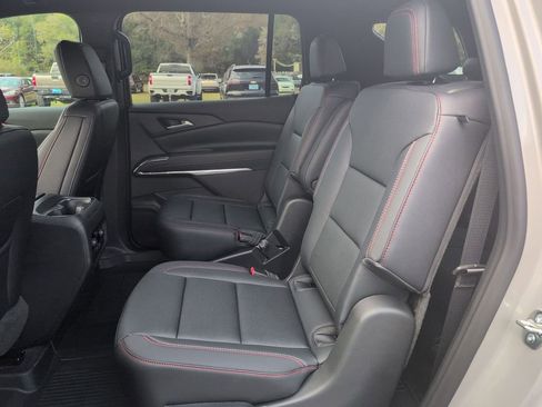 New 2026 Chevrolet Traverse Z71 w/ Driver Confidence Package image 28