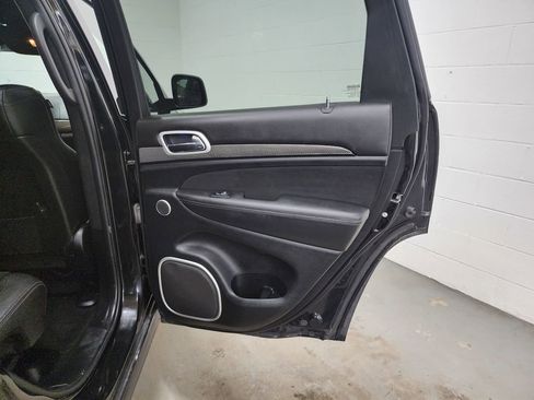 Used 2021 Jeep Grand Cherokee Trackhawk image 30