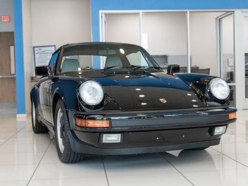 Used 1989 Porsche 911 Carrera RWD image 10